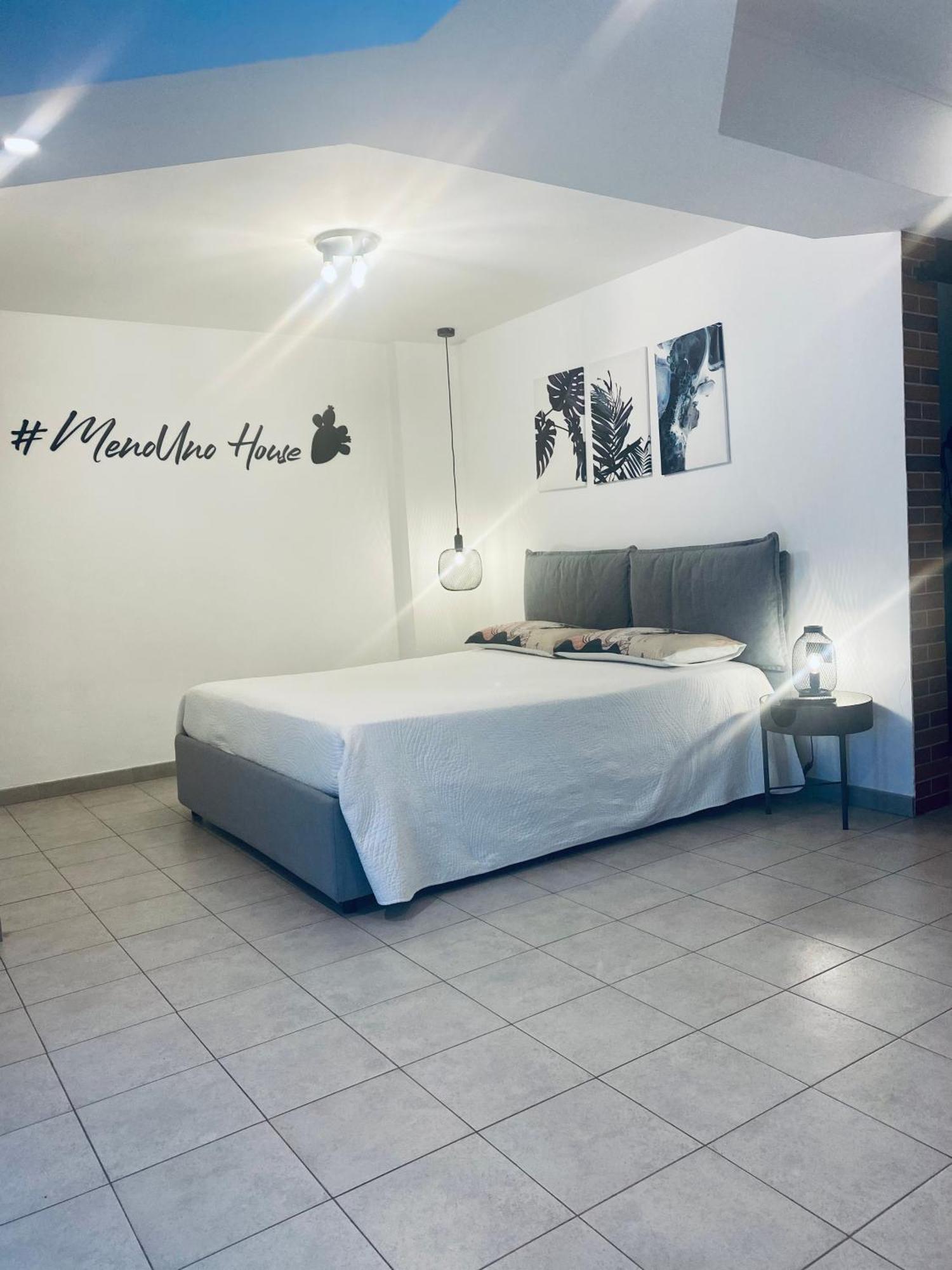 Appartement Menouno House à Crispiano Chambre photo